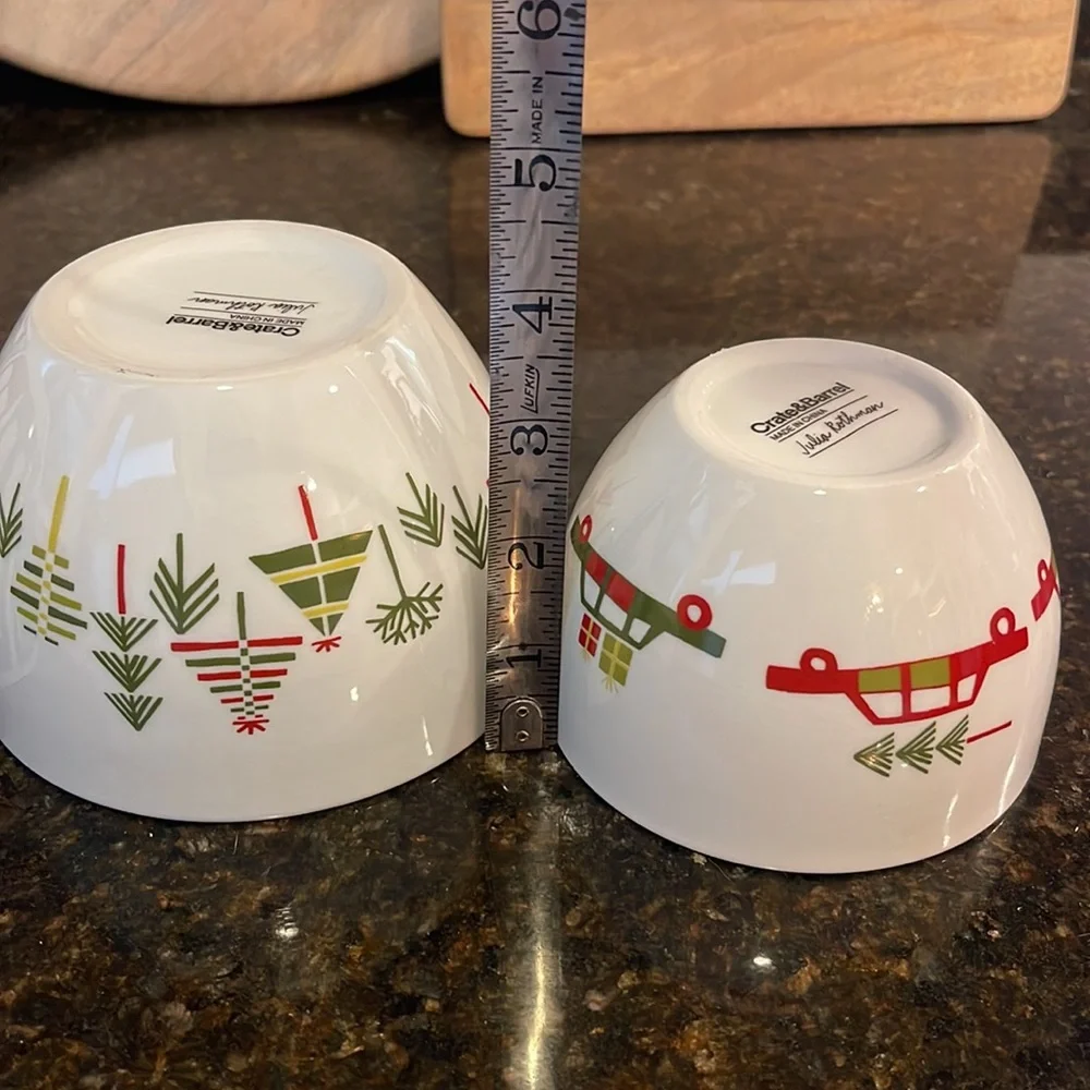 Crate&Barrel set of three nesting bowls Julia Rothman Holiday